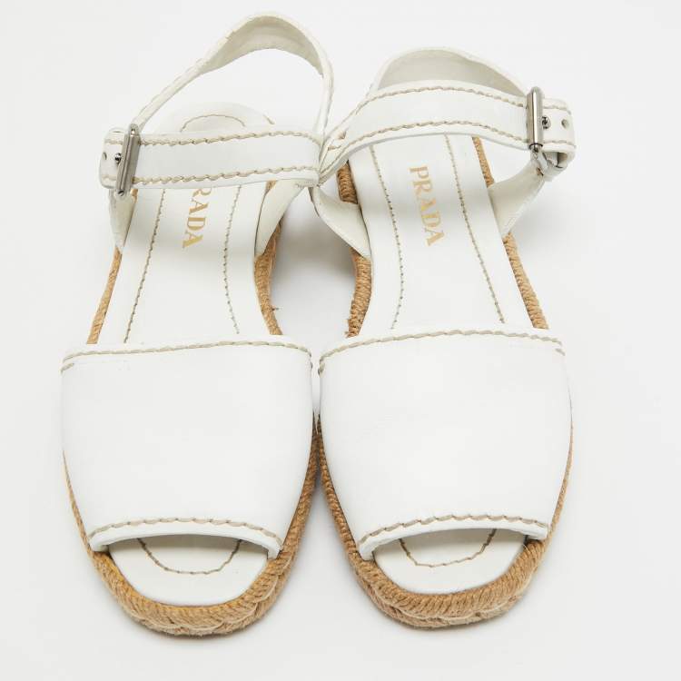 مملوكة مسبقًا Prada  White Leather Slingback Espadrille Sandals Size 38