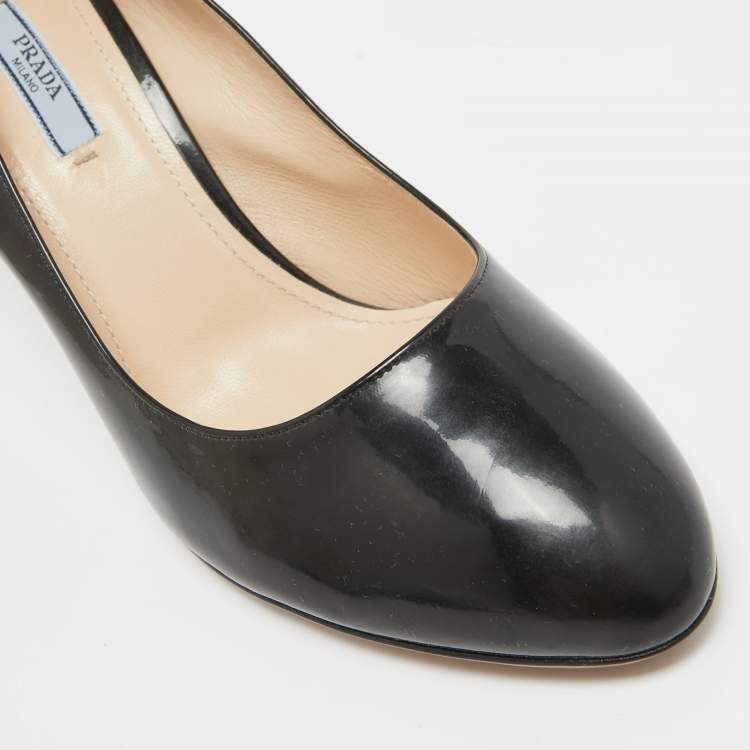 Pre Owned Prada Black Patent Leather Round Toe Pumps Size 42