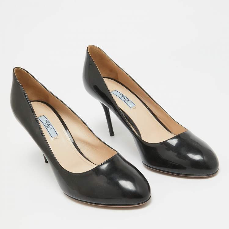 Pre Owned Prada Black Patent Leather Round Toe Pumps Size 42