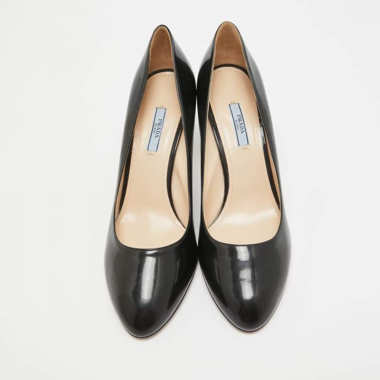 Pre Owned Prada Black Patent Leather Round Toe Pumps Size 42