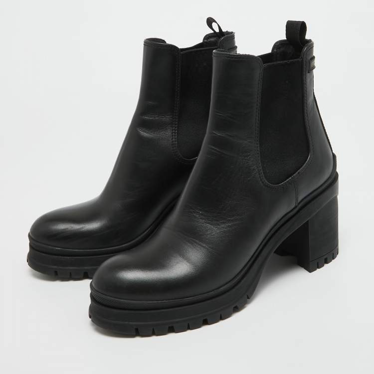 Pre Owned Prada Black Leather Ankle Length Boots Size 38.5