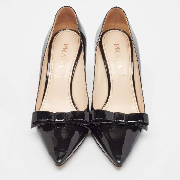Pre Owned Prada Black Patent Leather Bow Pointed Toe Pumps Size 36