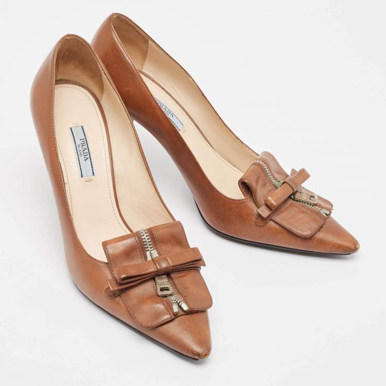 Pre Owned Prada Brown Leather Zip Detail Pumps Size 39