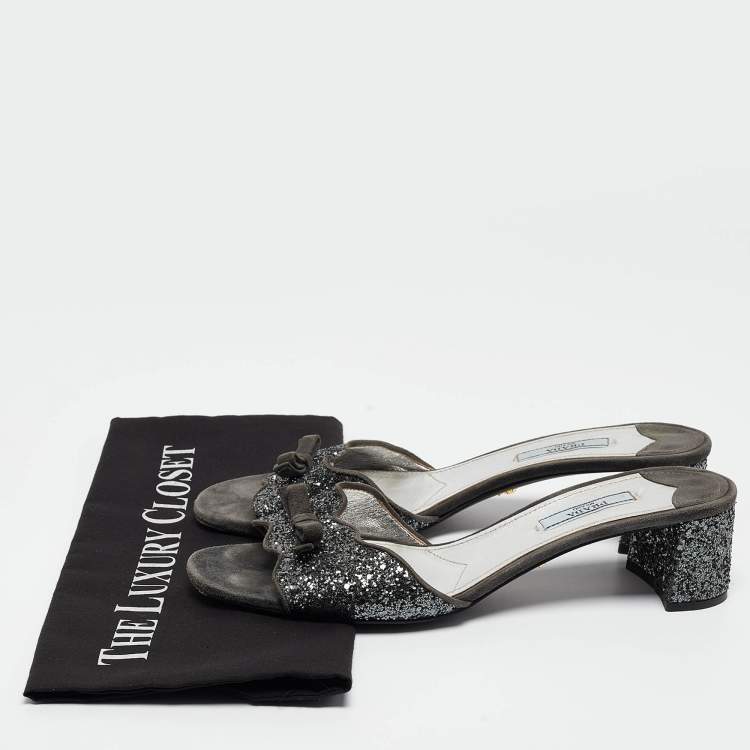Pre Owned Prada Grey Coarse Glitter and Suede Bow Slide Sandals Size 39.5