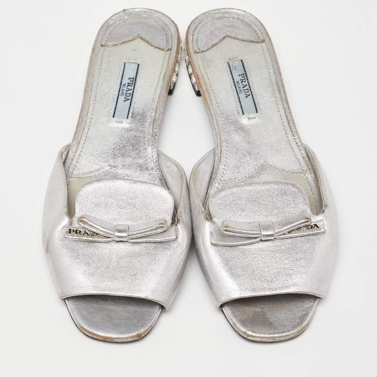 Pre Owned Prada Silver Leather Bow Flat Slides Size 39