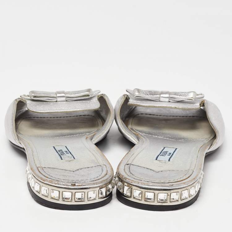 Pre Owned Prada Silver Leather Bow Flat Slides Size 39