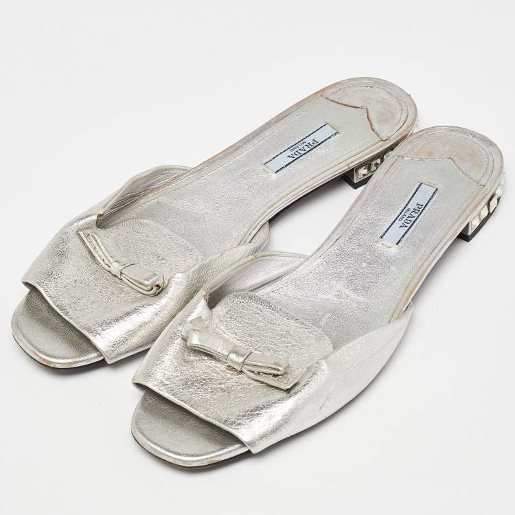 Pre Owned Prada Silver Leather Bow Crystal Embellished Flat Slides Size 41