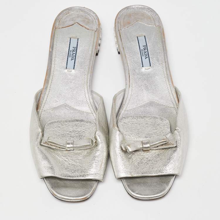Pre Owned Prada Silver Leather Bow Crystal Embellished Flat Slides Size 41