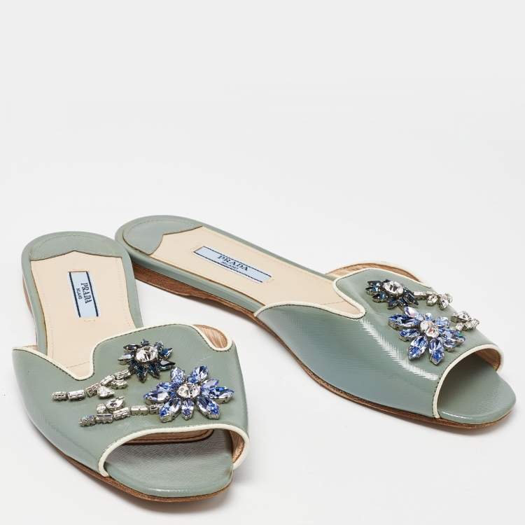مملوكة مسبقًا Prada Grey Patent Leather Crystal Embellished Flat Slides Size 38