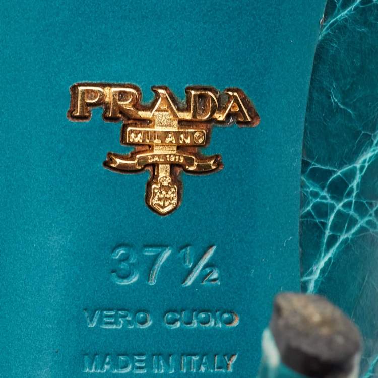 Pre Owned Prada Green Crocodile Pointed Toe Pumps Size 37.5