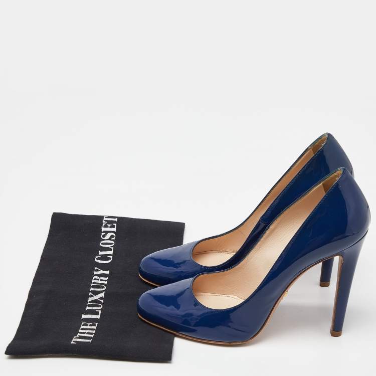 Pre Owned Prada  Blue Patent Leather Round Toe  Pumps Size 39.5