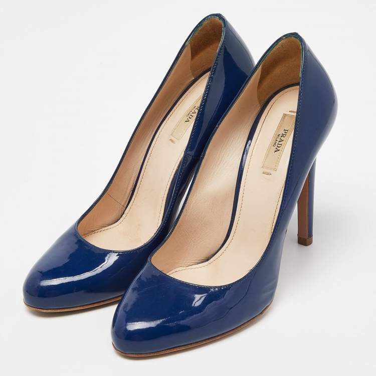 Pre Owned Prada  Blue Patent Leather Round Toe  Pumps Size 39.5