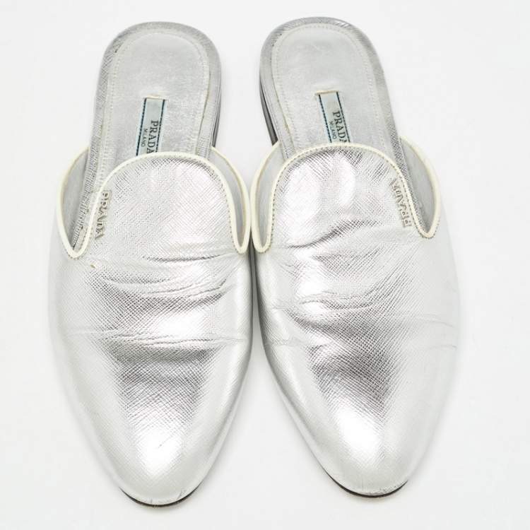 Pre Owned Prada Silver Leather Flat Mules Size 37