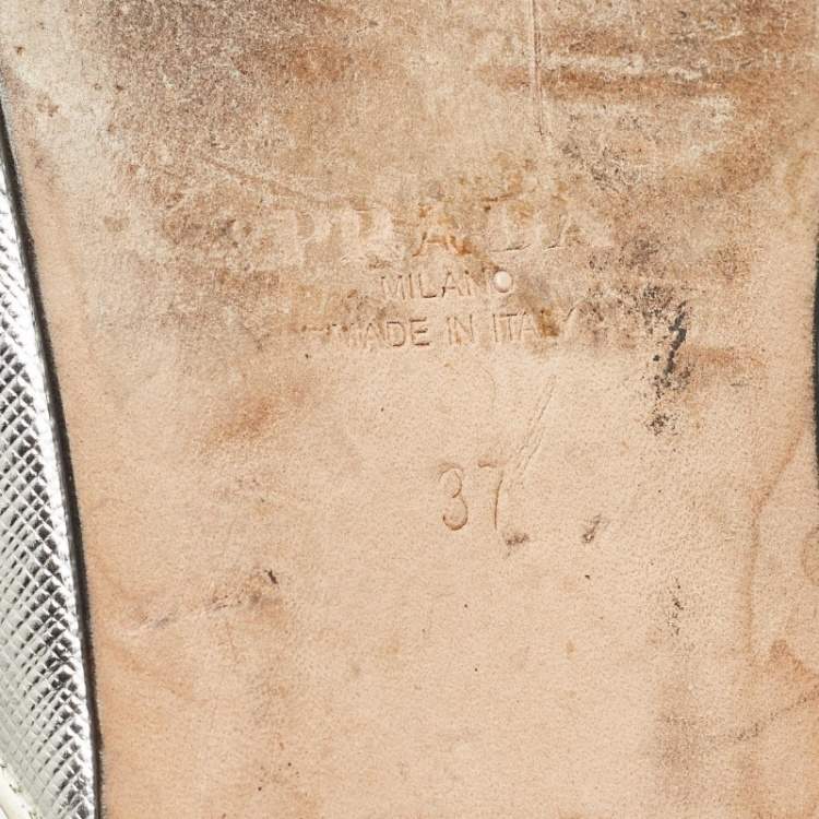 Pre Owned Prada Silver Leather Flat Mules Size 37