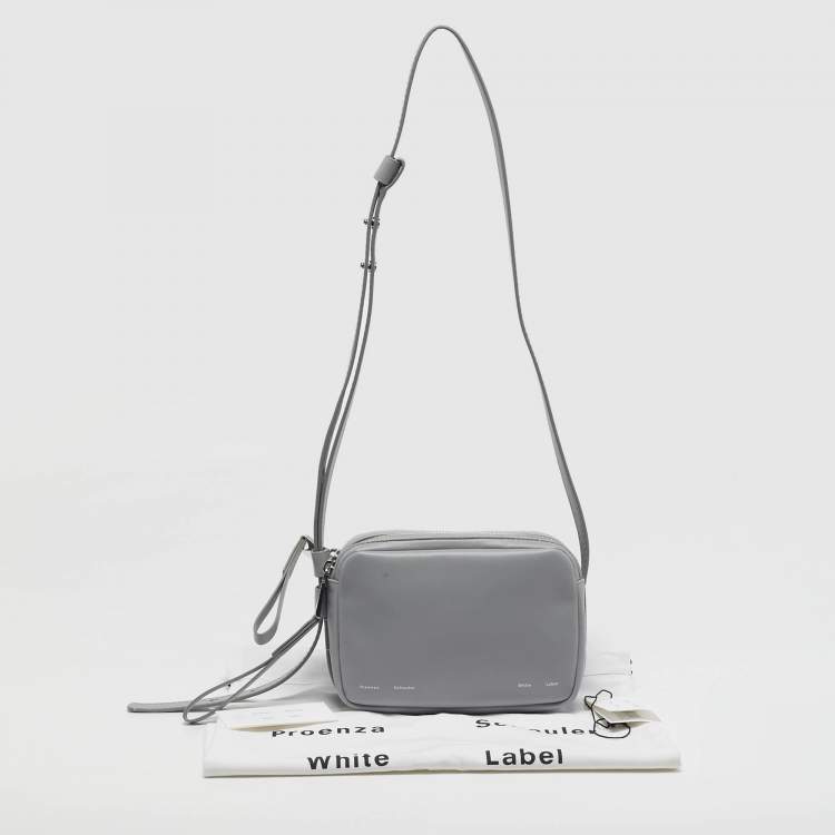 مملوكة مسبقًا حقيبة كتف برونزا شولير وايت ليبل واتس جلد رمادية الكاميرا