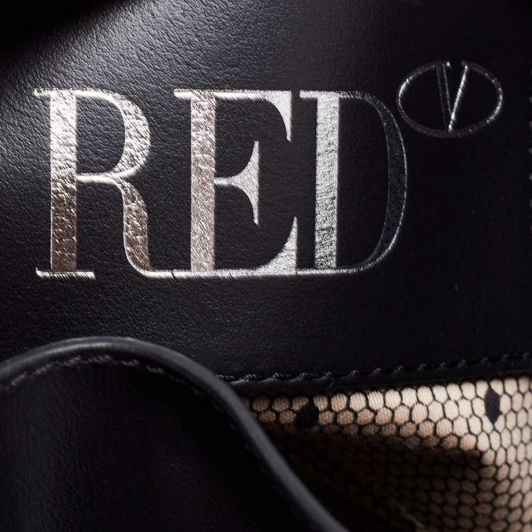 Pre Owned RED Valentino Black Leather Studded Drawstring Bucket Bag