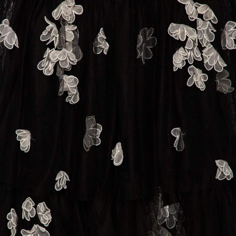 مملوكة مسبقًا RED Valentino Black Tulle Floral Applique Detail Tiered Point D'esprit Gown M