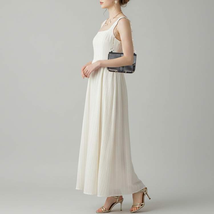 Pre Owned RED Valentino Black Leather Buckle Detail Chain Shoulder Bag