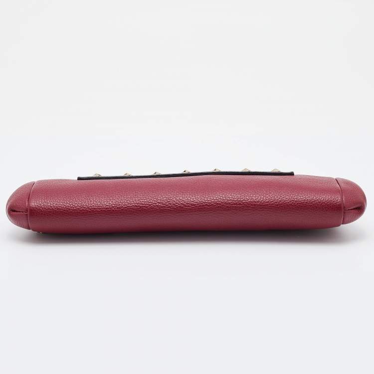 Pre Owned RED  Valentino Red Leather Frame Star Detail Chain Clutch