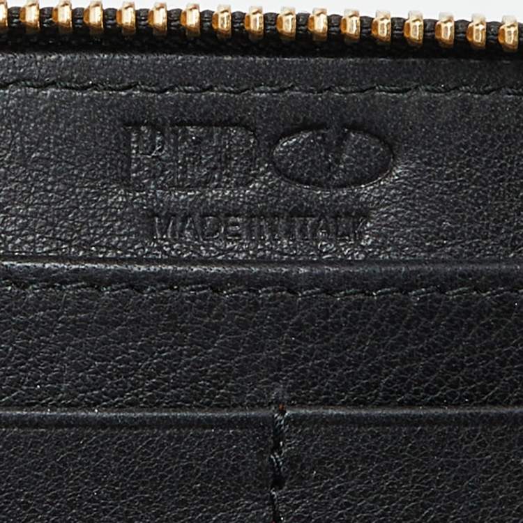 Pre Owned RED Valentino Black Leather Zip Around Wallet