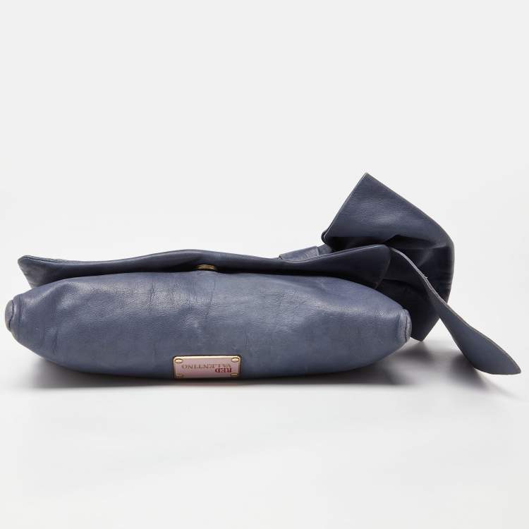Pre Owned RED Valentino Blue Leather Bow Chain Clutch