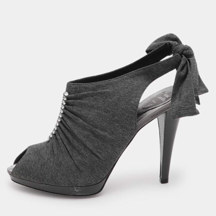 مملوكة مسبقًا René Caovilla Crystal Embellished Size 41 Grey Knit Fabric Booties