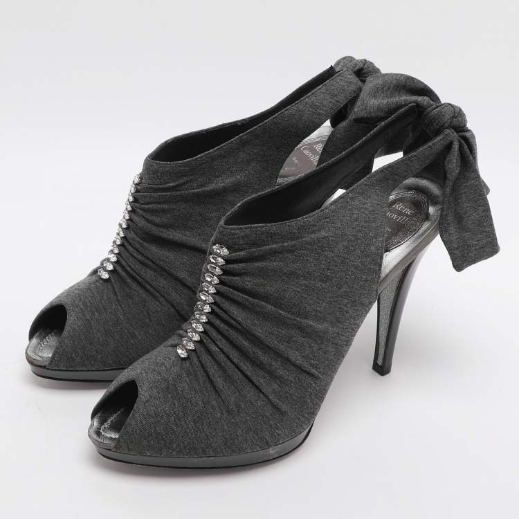 مملوكة مسبقًا René Caovilla Crystal Embellished Size 41 Grey Knit Fabric Booties