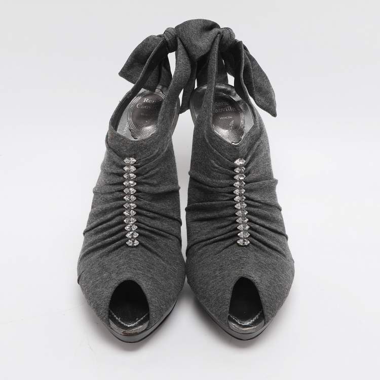 مملوكة مسبقًا René Caovilla Crystal Embellished Size 41 Grey Knit Fabric Booties