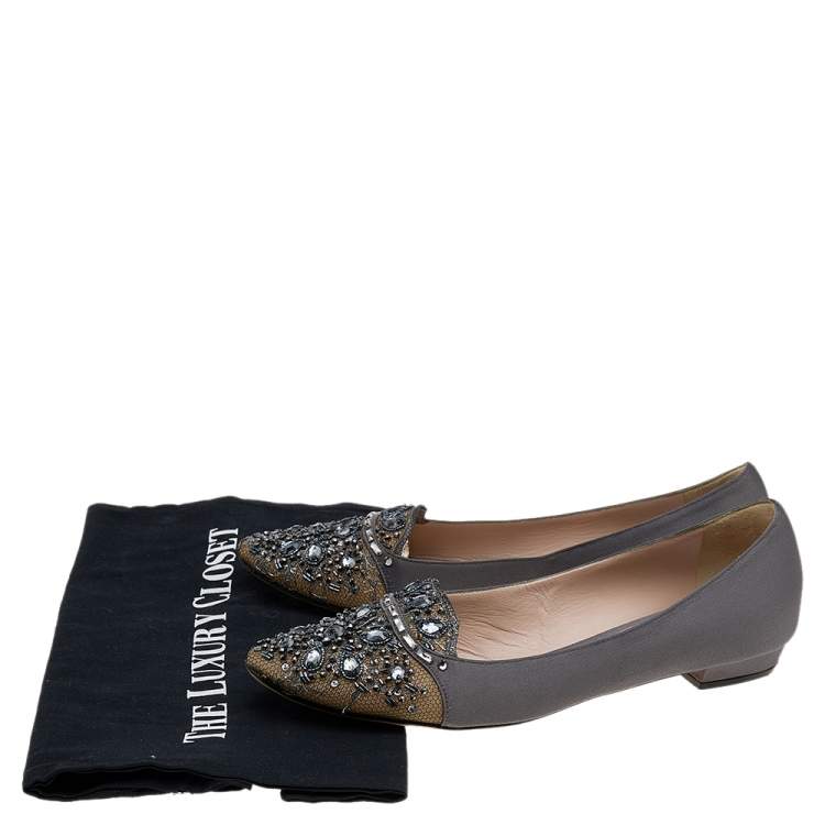 Pre Owned René Caovilla Grey Satin Crystal Embellished Ballet  Flats Size 38
