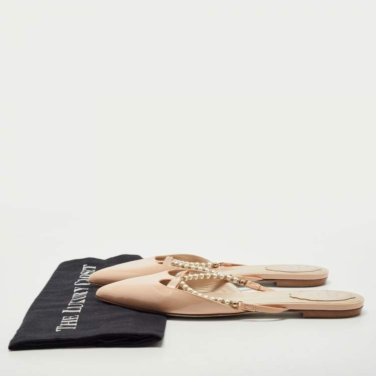 Pre Owned Renè Caovilla Beige Patent Leather Pearl Embellished Pointed Toe Flat Slides Size 38.5