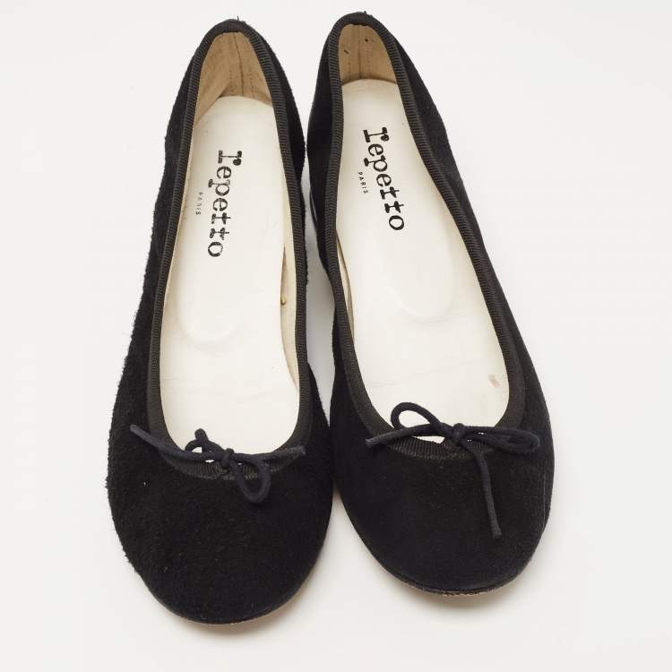 Pre Owned Repetto Black Suede Lili Flats Size 36.5