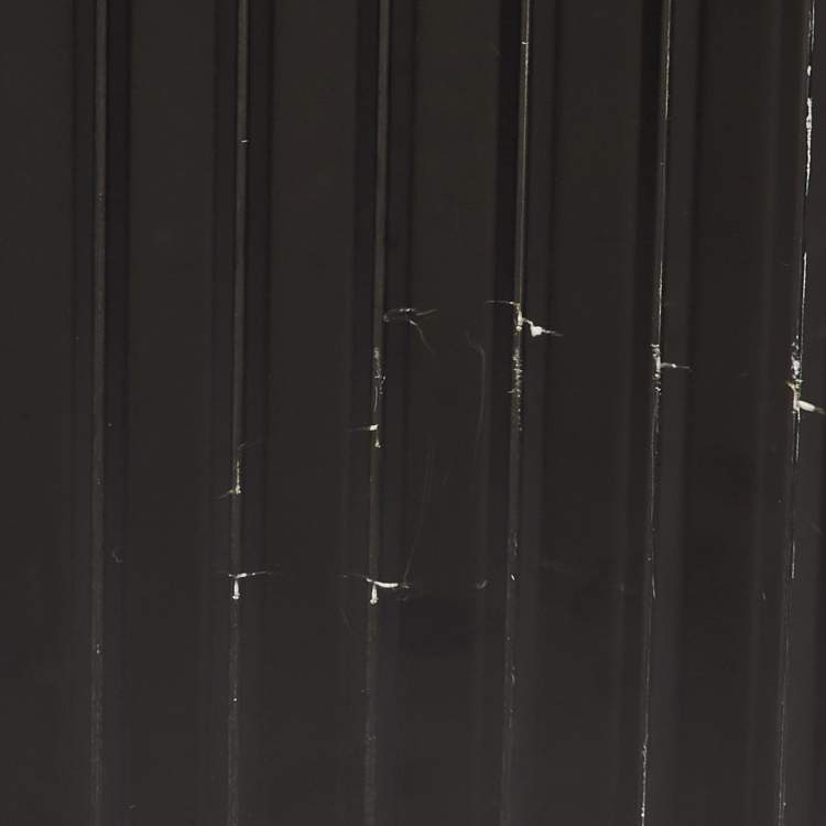 مملوكة مسبقًا حقيبة ريموا سوداء من البولي كربونات مقصورة صغيرة ٤٥