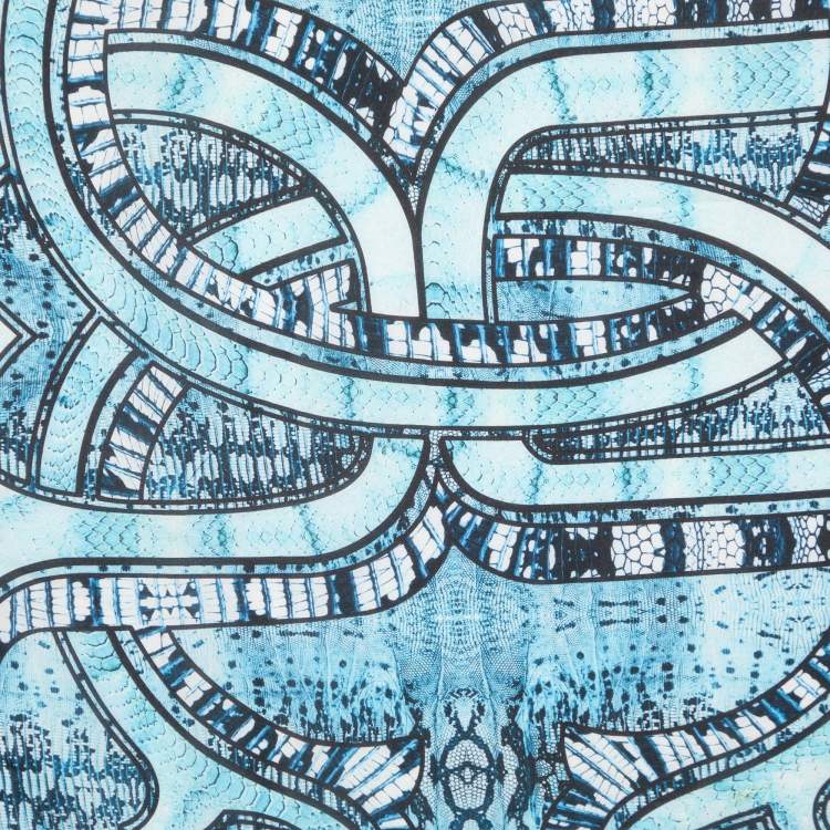 Pre Owned Roberto Cavalli Blue & Black Printed Silk Square Scarf