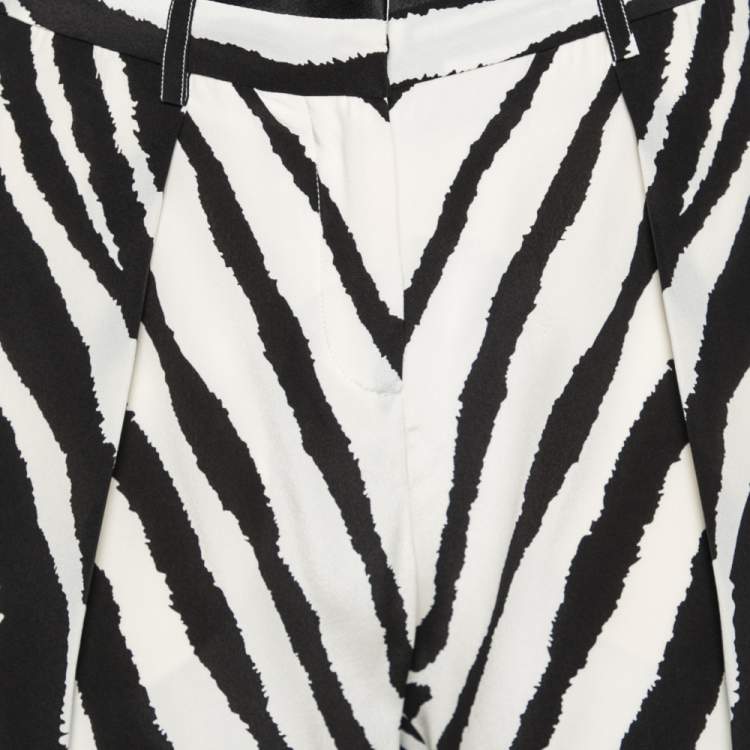 Pre Owned Roberto Cavalli  White and Black Zebra Printed Pleated Silk Shorts M