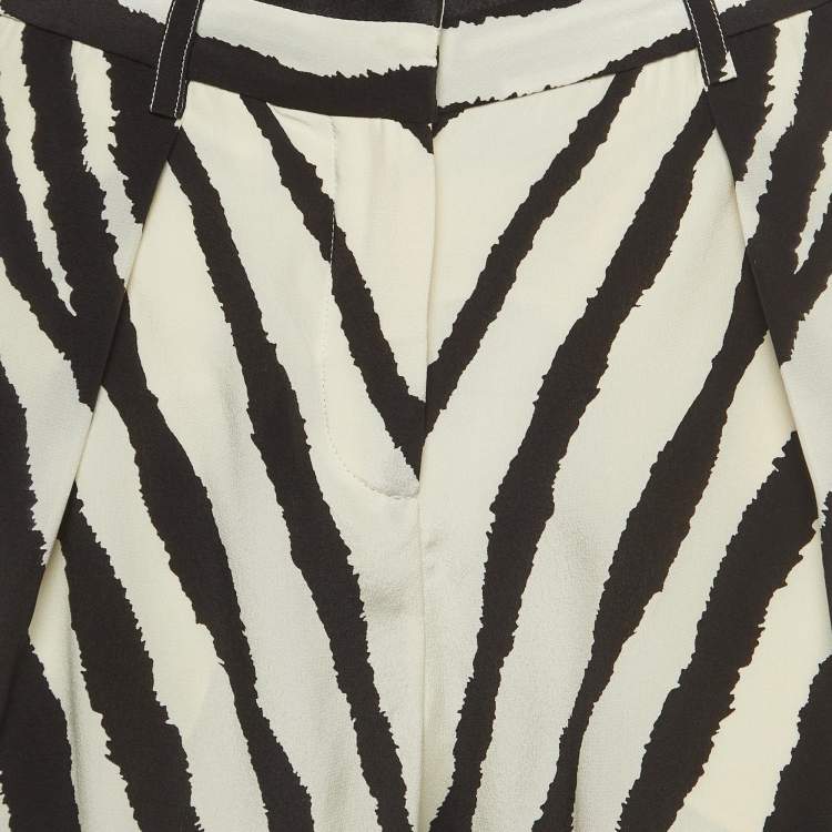 Pre Owned Roberto Cavalli Black/White Zebra Print Silk Pleated Shorts M