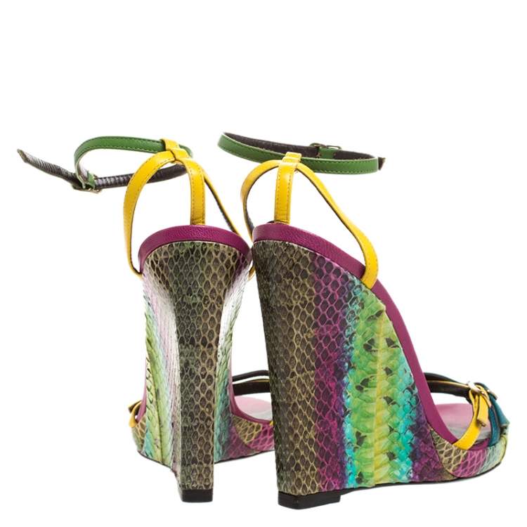 مملوكة مسبقًا Roberto Cavalli Multicolor Leather And Python Wedge Strappy Sandals Size 37