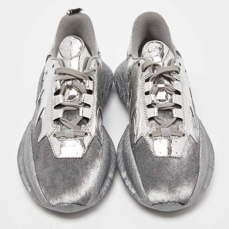 Pre Owned Roberto Cavalli Silver Calfhair and Laminated Leather V1per Lace Up Sneakers Size 37