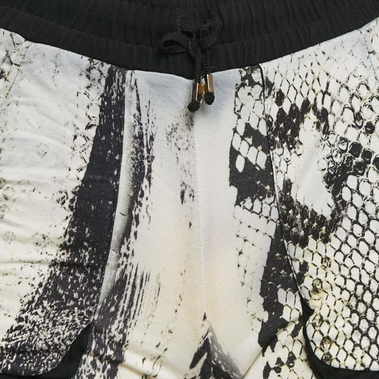 مملوكة مسبقًا Roberto Cavalli Grey Python Skin Print Jersey Joggers M