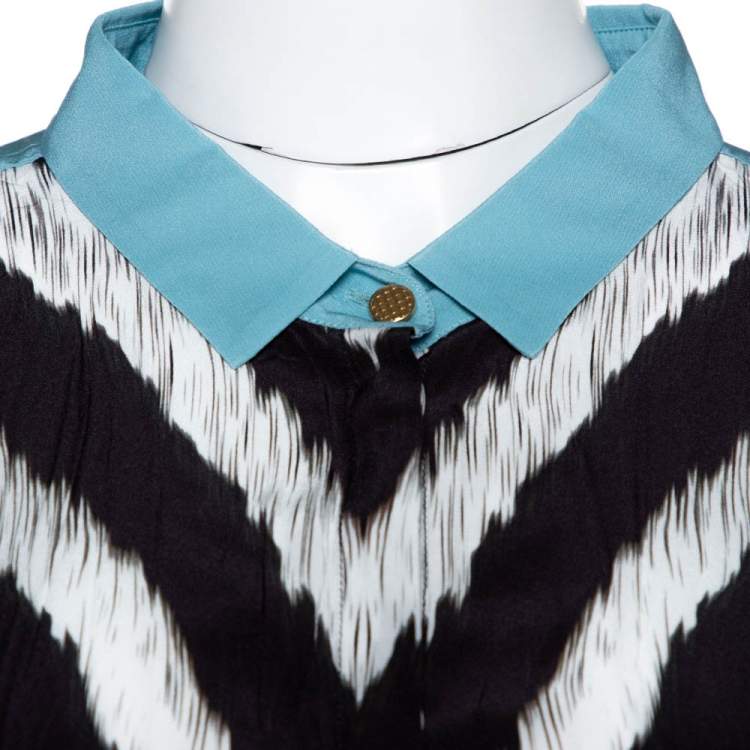مملوكة مسبقًا Roberto Cavalli Monochrome Stripe Print Silk Dolman Sleeve Blouse L