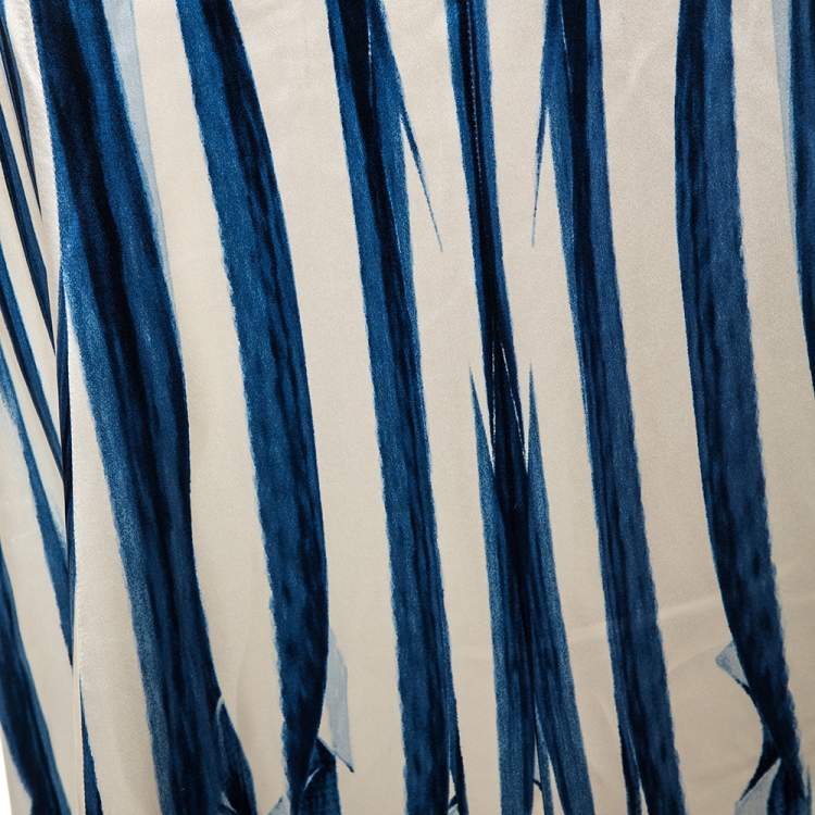 Pre Owned Roberto Cavalli Blue Abstract Stripe Printed Silk Flared Maxi Skirt L 