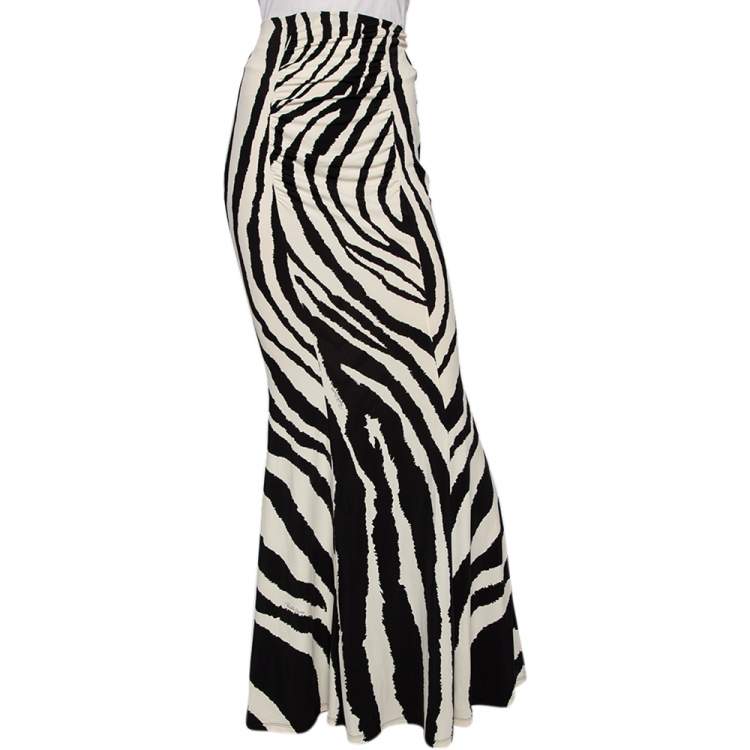 Pre Owned Roberto Cavalli Monochrome Printed Jersey Ruched Detailed Maxi Skirt M