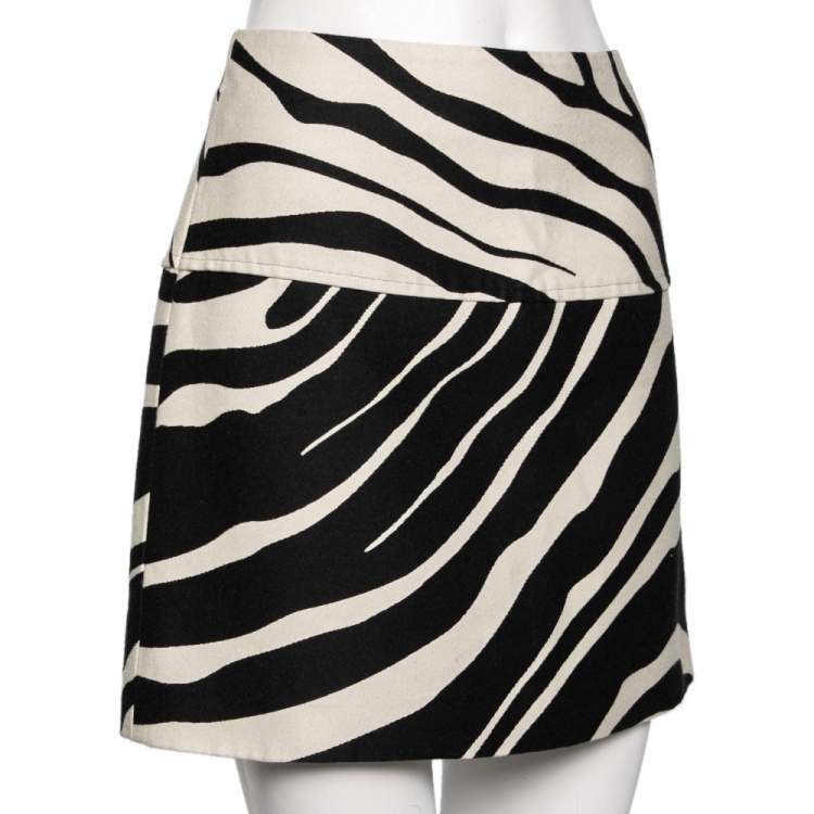 مملوكة مسبقًا Roberto Cavalli Monochrome Patterned Cotton Short Skirt M
