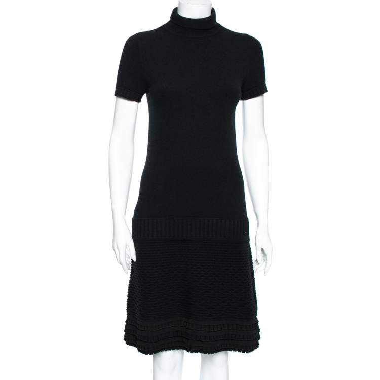 مملوكة مسبقًا Roberto Cavalli Black Wool Wave and Ruffle Textured Hem Turtleneck Dress M