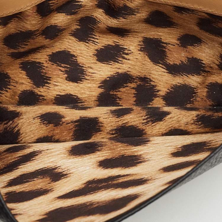 مملوكة مسبقًا محفظة بسلسلة روبerto cavalli جلد أسود بغطاء