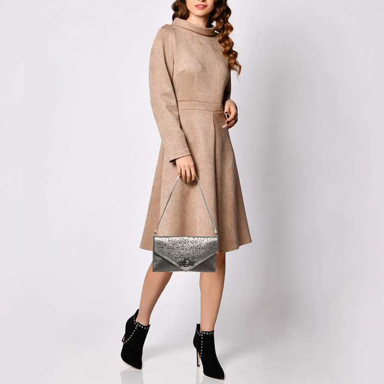 Pre Owned حقيبة كلاتش ربرتو كافالي سلسلة جلد رمادي معدني مزيّنة بالكريستال