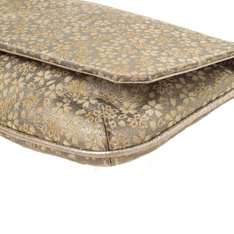 Pre Owned Roberto Cavalli Beige/Metallic Gold Leather Serpent Wristlet Clutch 
