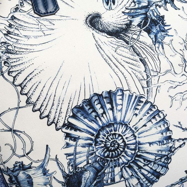Pre Owned Roberto Cavalli Blue/White Printed Canvas and Leather Shopper Tote