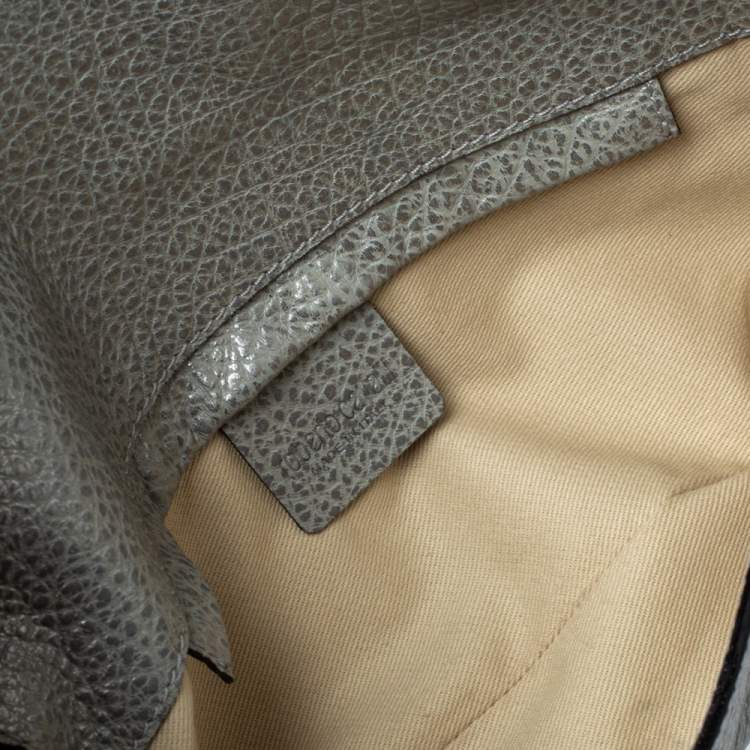 Pre Owned Roberto Cavalli Silver Grained Leather Metal Flap Clutch