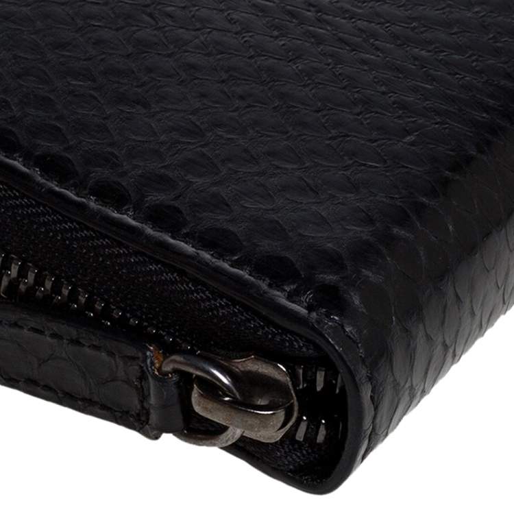 Pre Owned Roberto Cavalli Black Snakeskin Zip Around Wallet