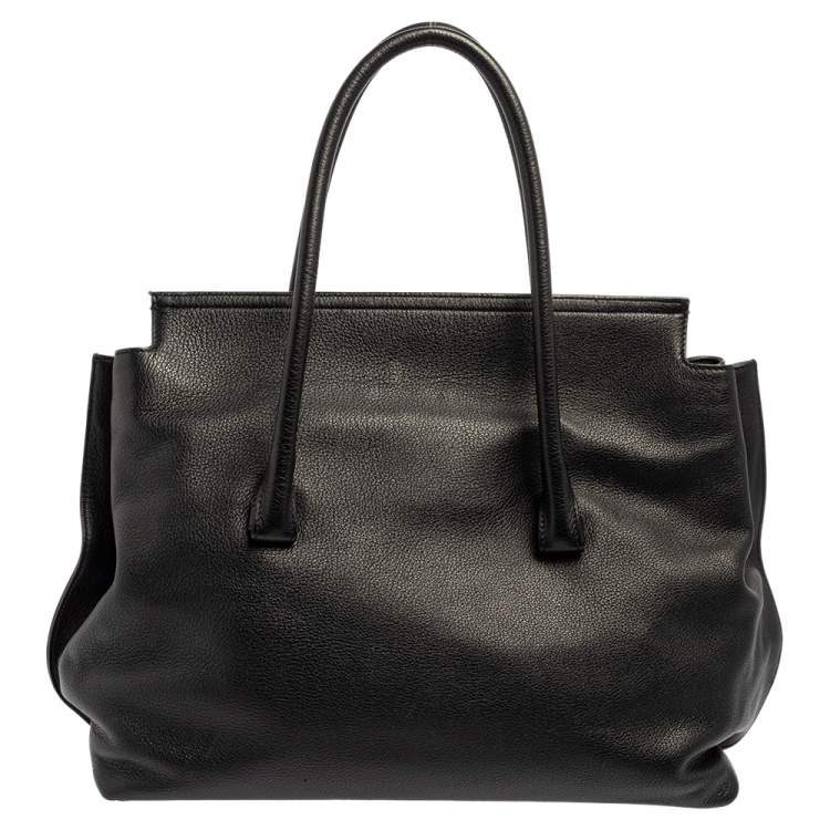 مملوكة مسبقًا Roberto Cavalli Black Leather Satchel